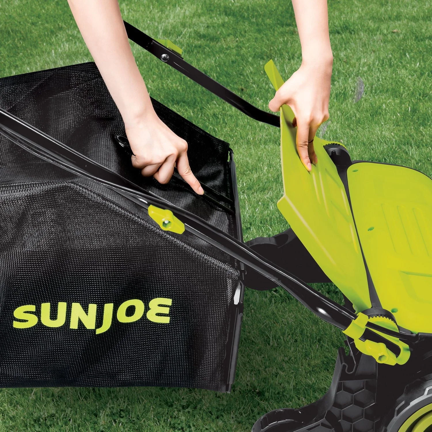 Sun Joe 15-in 13 A Electric Dethatcher