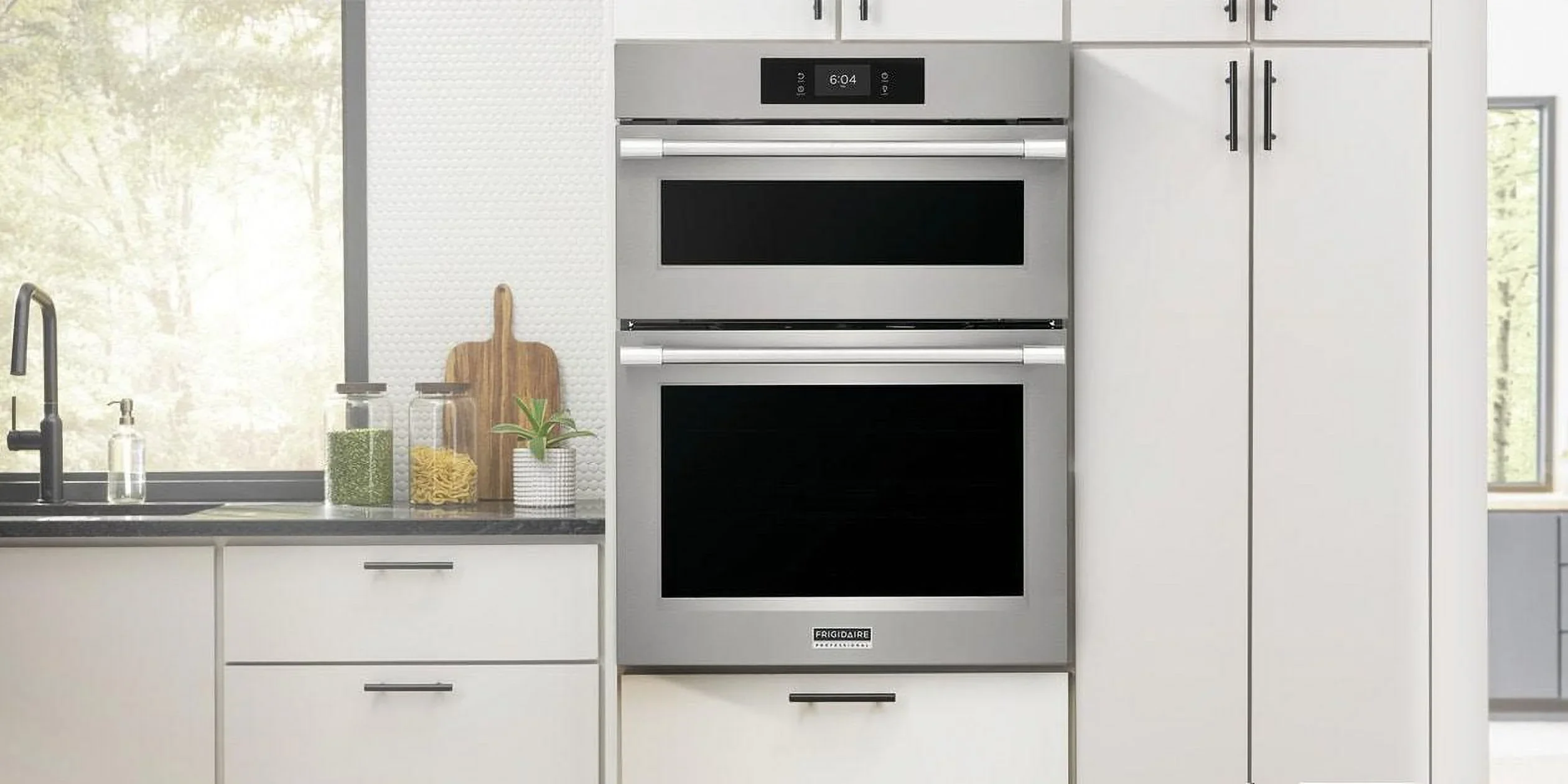 Frigidaire Professional Combination Wall Oven With Microwave 5.3 Cu Ft in Stainless Steel