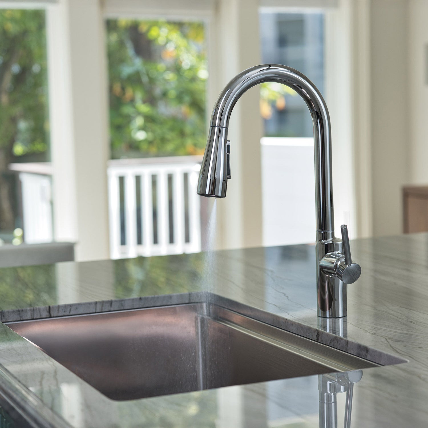 Brondell Alameda Single Handle Pull-Down Kitchen Faucet
