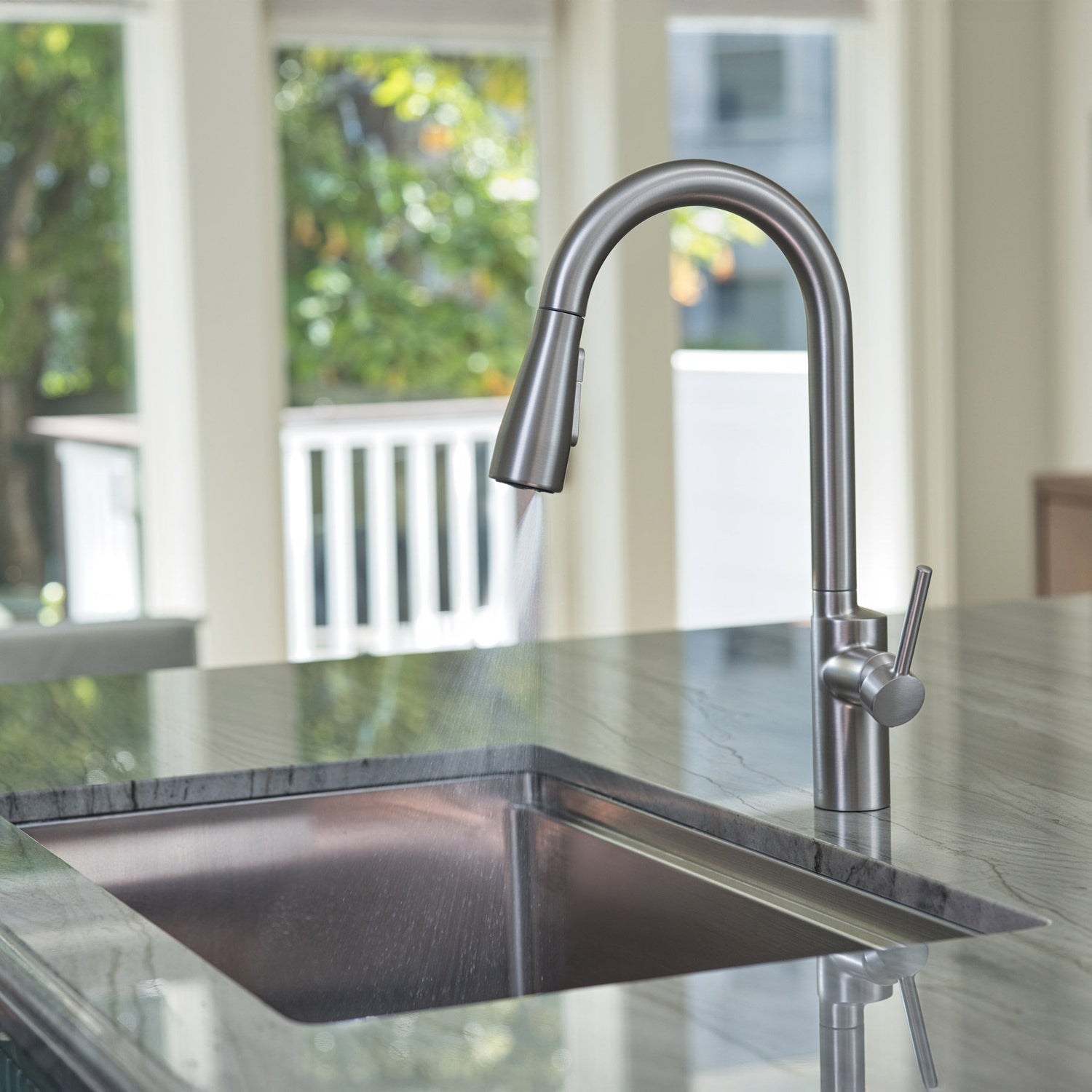 Brondell Alameda Single Handle Pull-Down Kitchen Faucet