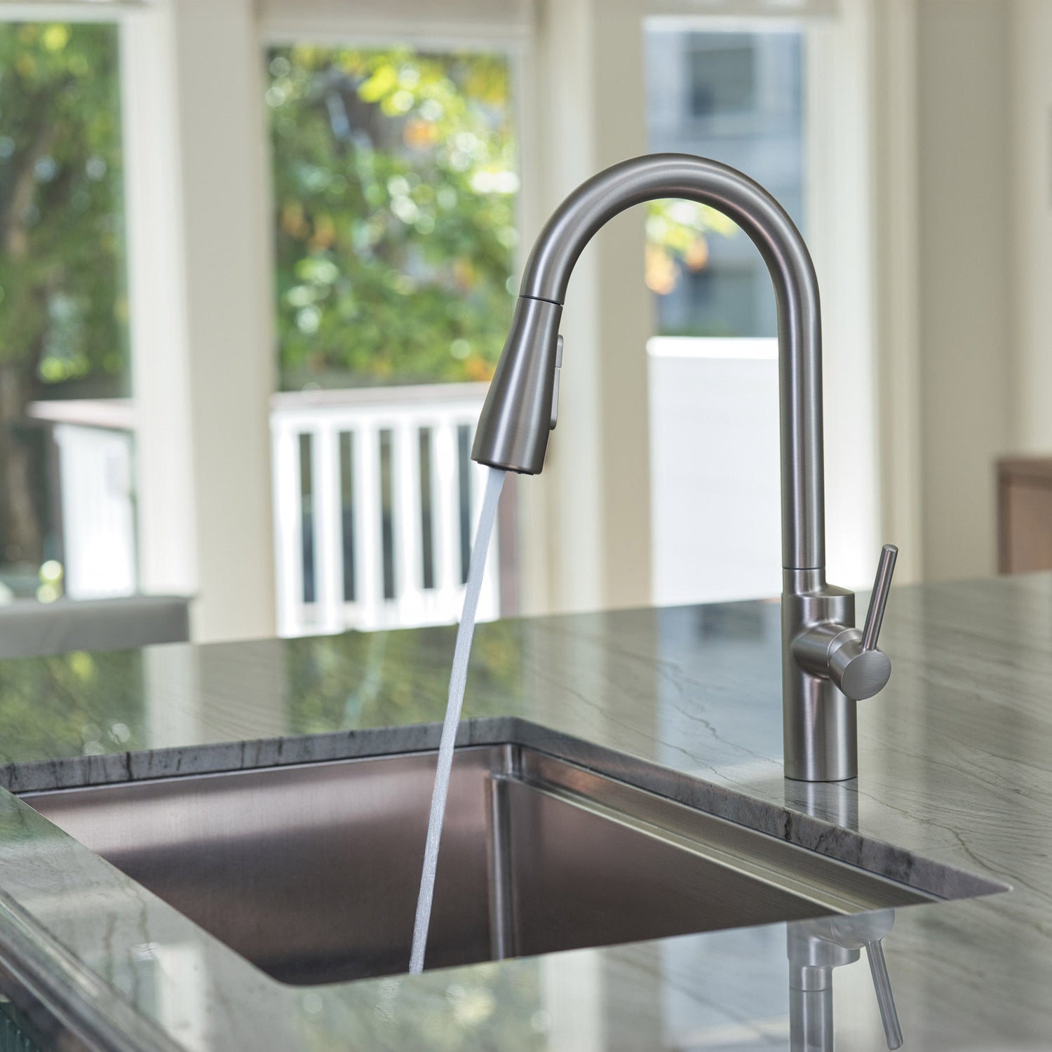 Brondell Alameda Single Handle Pull-Down Kitchen Faucet