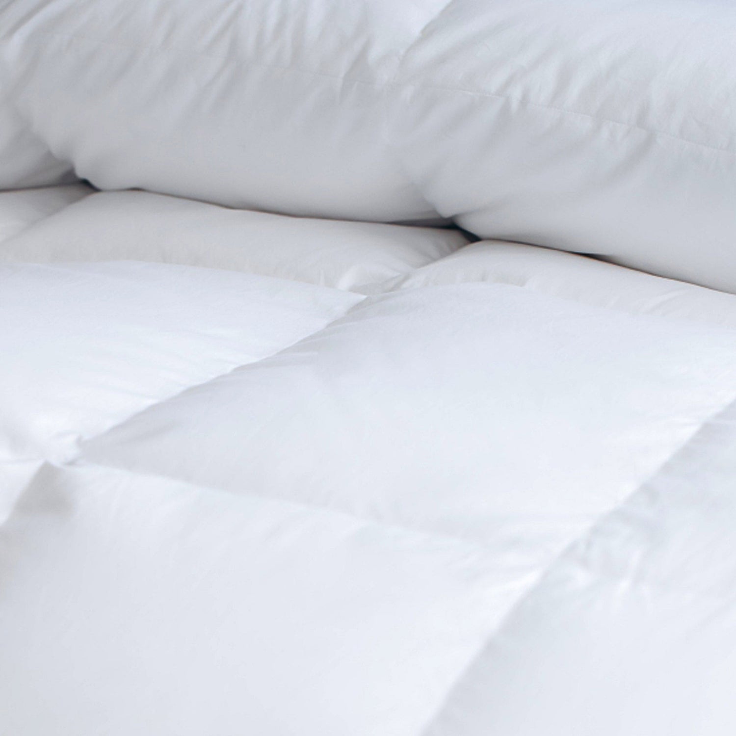 Highland Feather Iceland Canadian Hutterite White Goose Down Duvet 725 Filling Power
